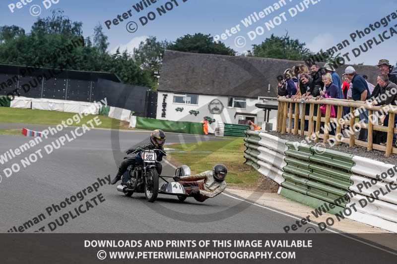 Vintage motorcycle club;eventdigitalimages;mallory park;mallory park trackday photographs;no limits trackdays;peter wileman photography;trackday digital images;trackday photos;vmcc festival 1000 bikes photographs